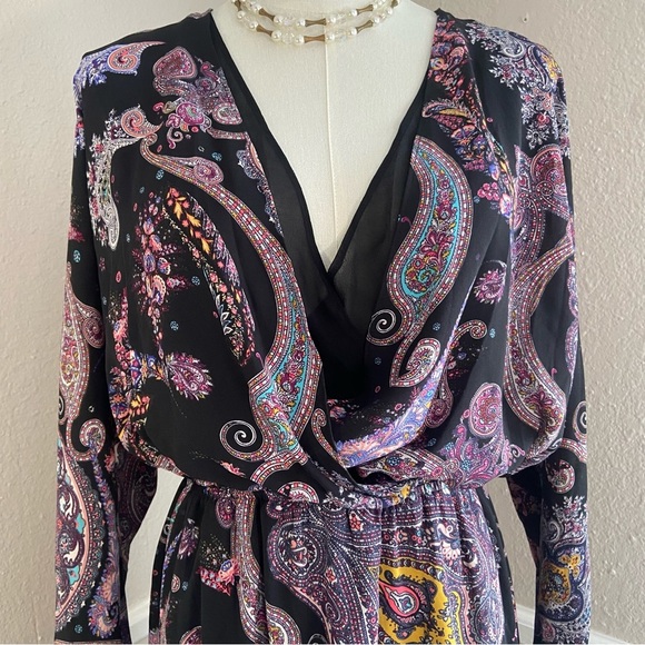 Express Paisley Chiffon Mini Boho Dress Purple Size Medium - Picture 2 of 10